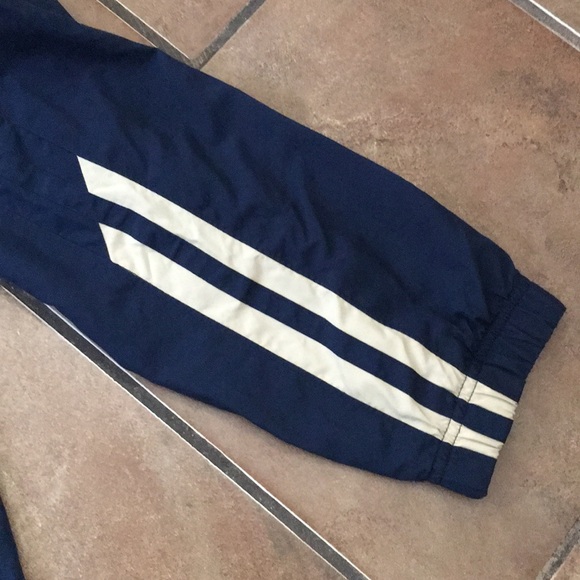 NAVY Nike Team Windbreaker - Picture 4 of 4